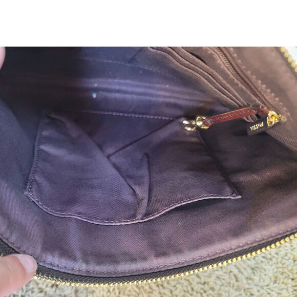 FOSSIL BLACK W WHITE POLKA DOT CROSSBODY PURSE W ADJUSTABLE STRAPS - Picture 13 of 13